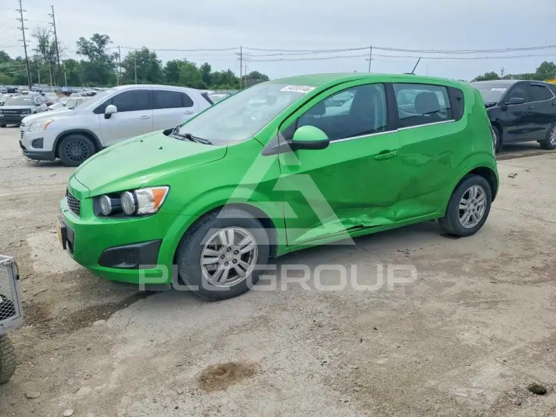 2015 Chevrolet Sonic photo