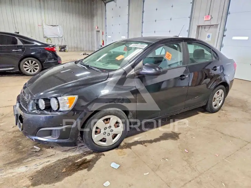 2015 Chevrolet Sonic фото