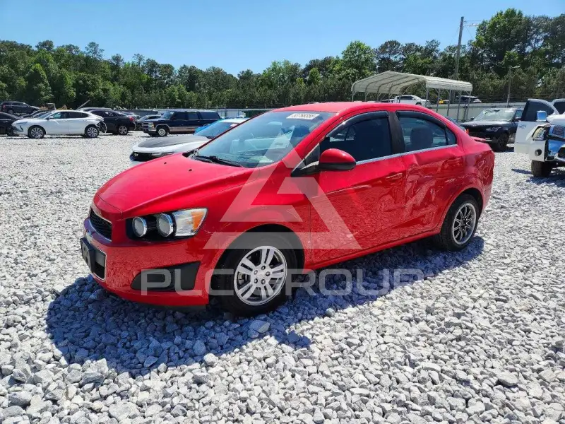 2015 Chevrolet Sonic фото