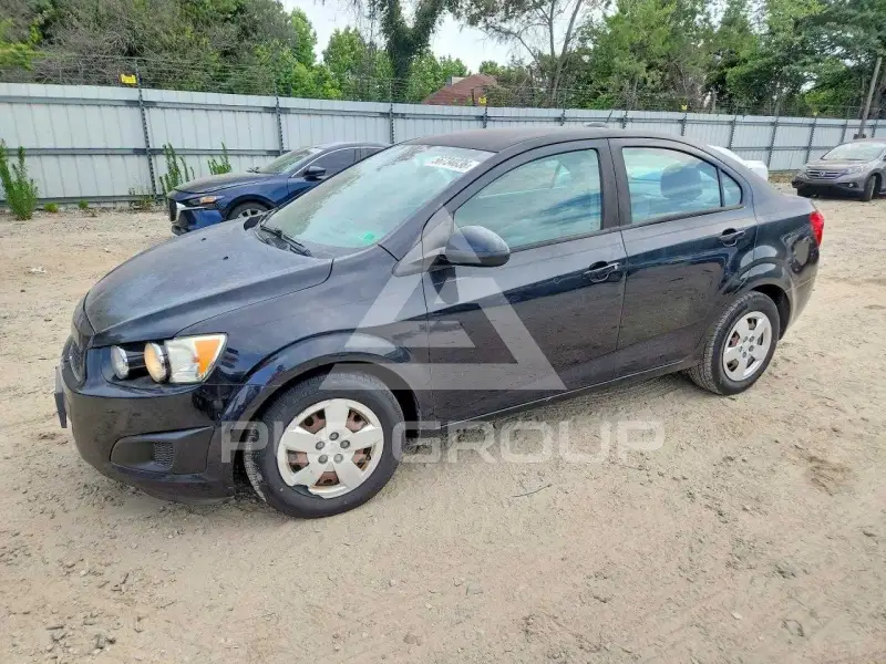 2015 Chevrolet Sonic фото