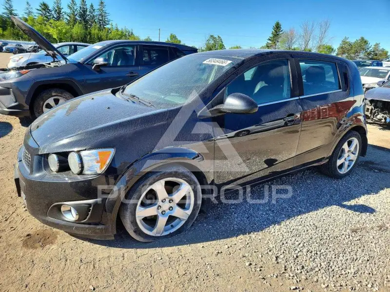 2015 Chevrolet Sonic фото