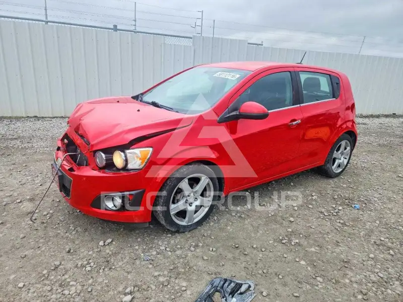 2015 Chevrolet Sonic фото