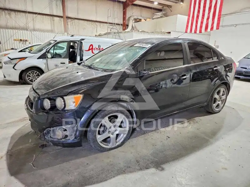 2015 Chevrolet Sonic фото