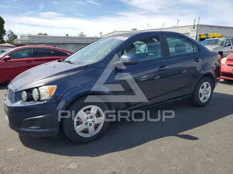 2015 Chevrolet Sonic фото