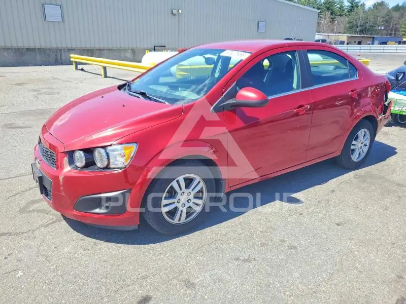 2015 Chevrolet Sonic photo