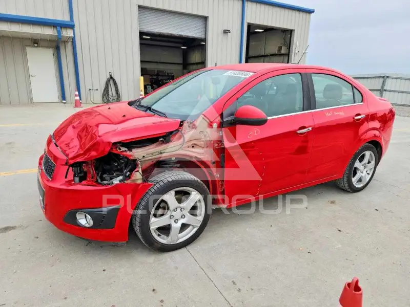 2015 Chevrolet Sonic фото