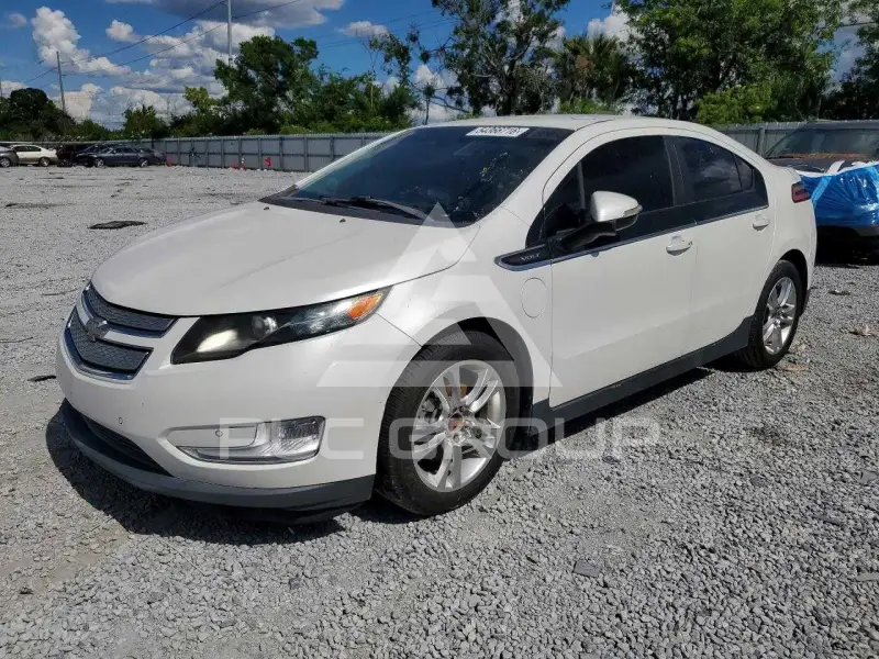 2015 Chevrolet Volt фото