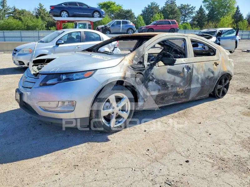2015 Chevrolet Volt фото
