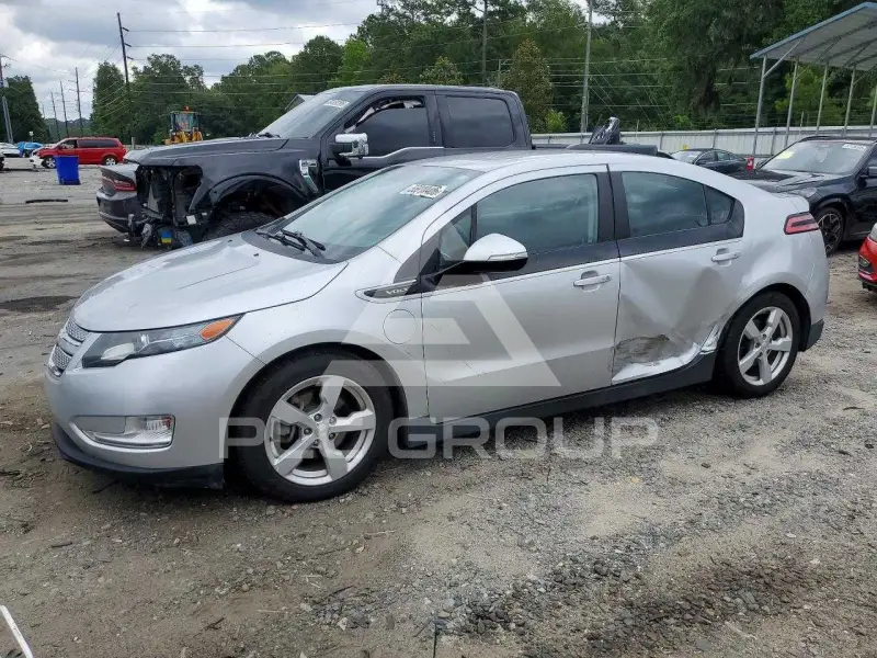 2015 Chevrolet Volt фото
