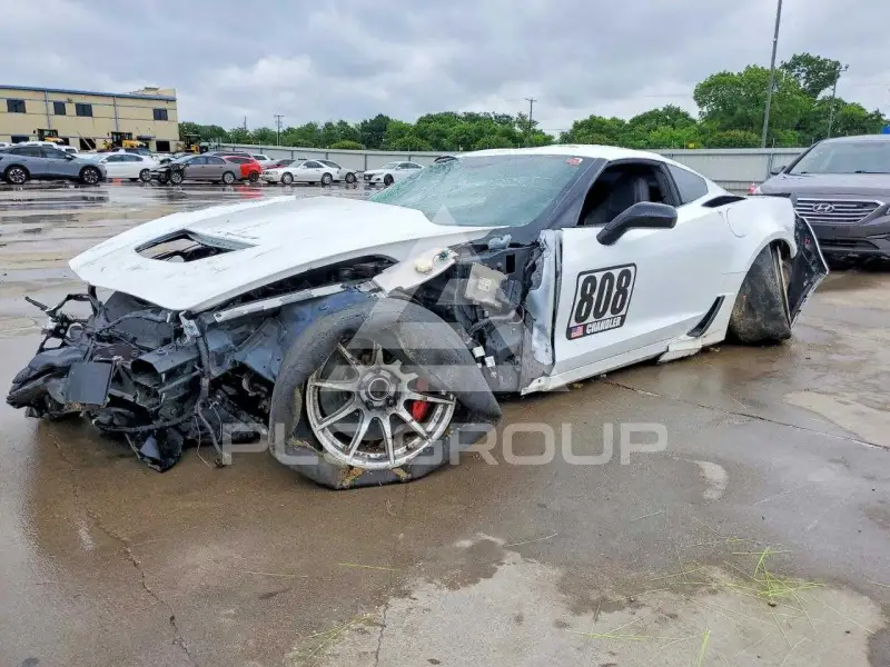 2015 Chevrolet Corvette photo