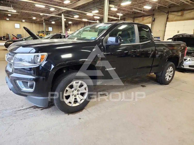 2015 Chevrolet Colorado photo