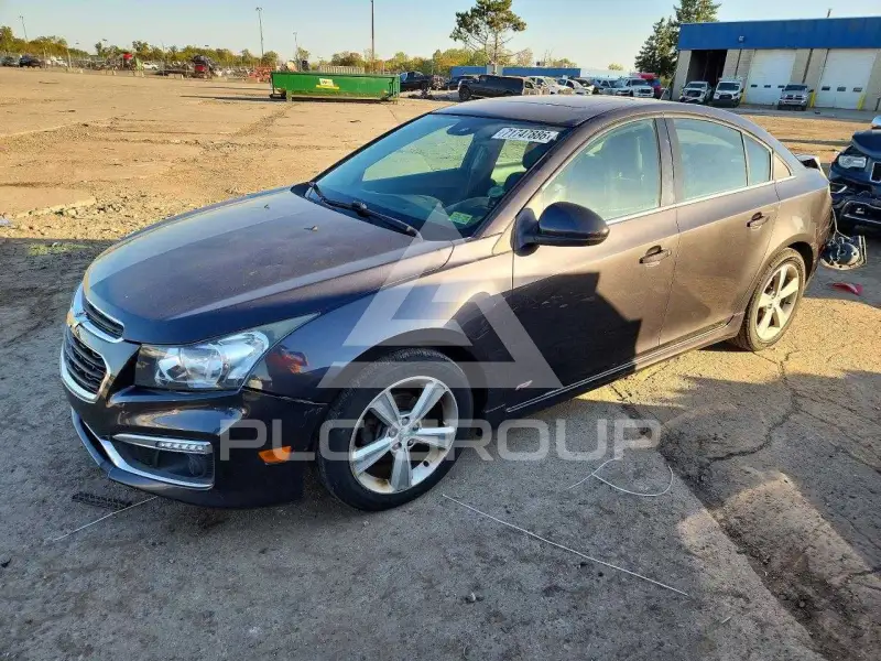 2015 Chevrolet Cruze photo