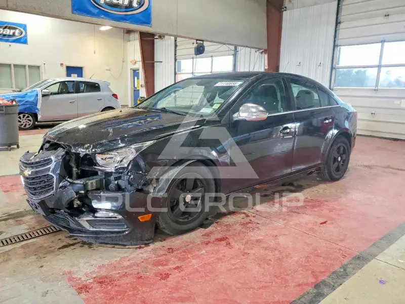 2015 Chevrolet Cruze photo