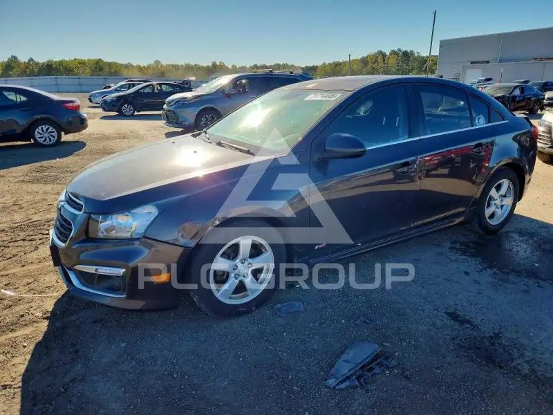 2015 Chevrolet Cruze photo