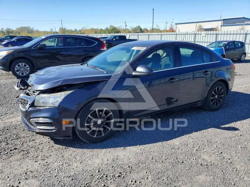 2015 Chevrolet Cruze photo