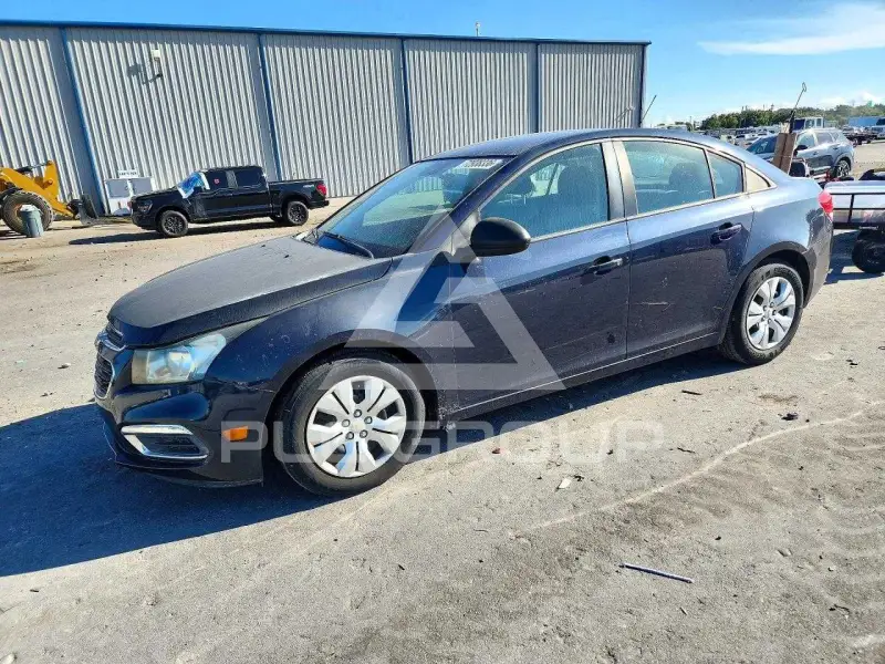 2015 Chevrolet Cruze photo
