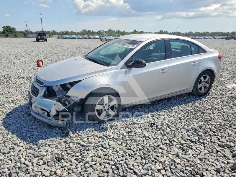 2015 Chevrolet Cruze photo