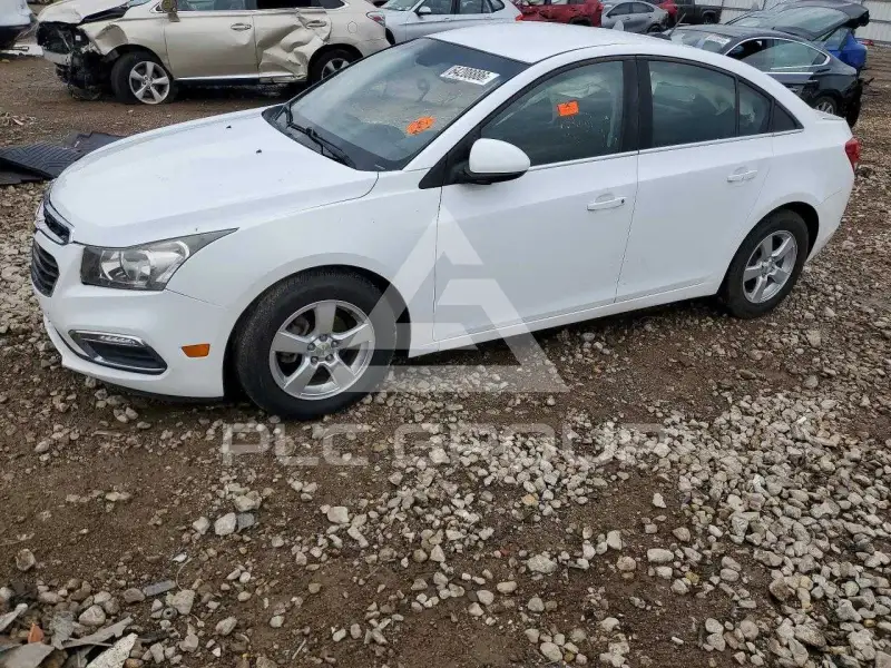 2015 Chevrolet Cruze photo