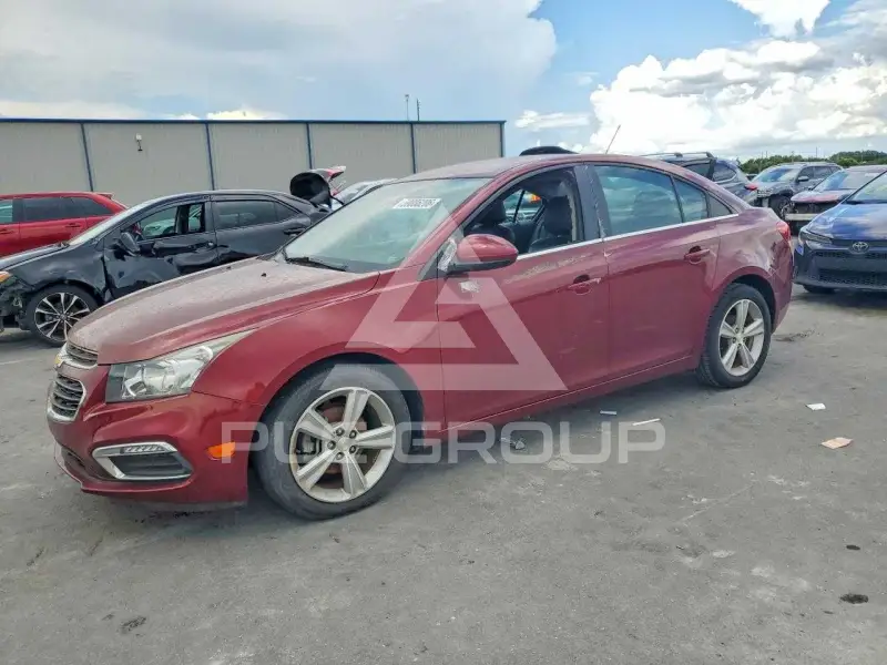 2015 Chevrolet Cruze photo