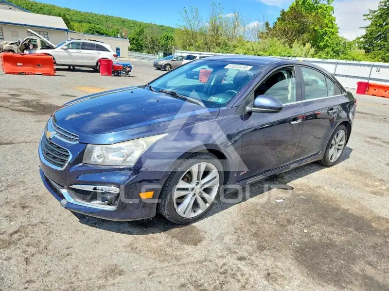 2015 Chevrolet Cruze photo