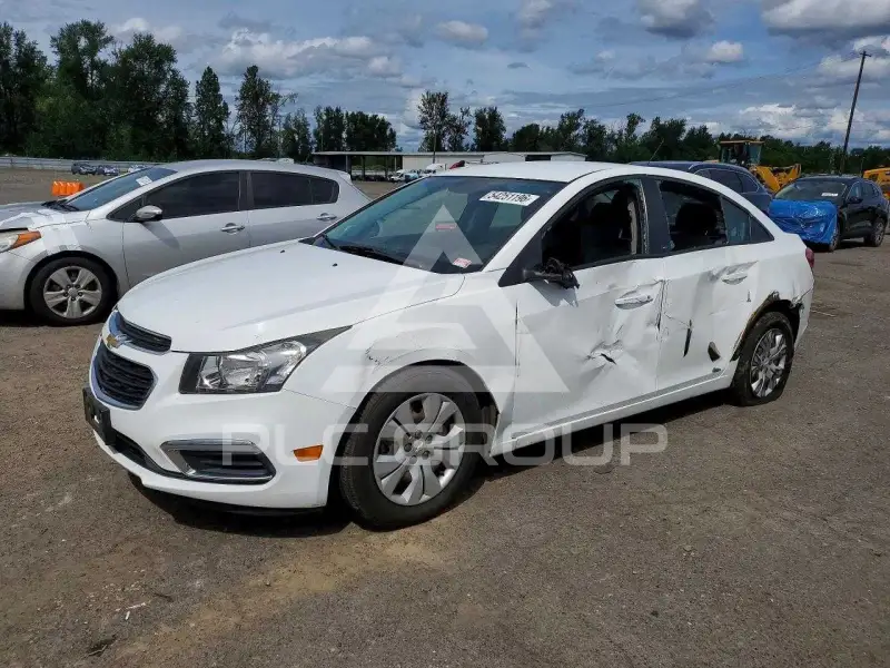 2015 Chevrolet Cruze photo