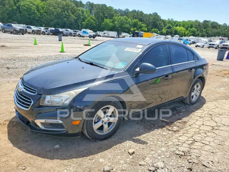 2015 Chevrolet Cruze photo