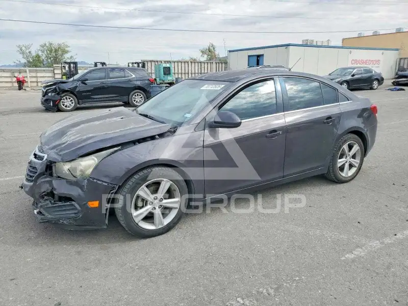 2015 Chevrolet Cruze photo
