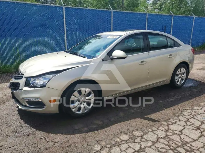 2015 Chevrolet Cruze photo
