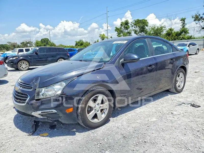 2015 Chevrolet Cruze photo