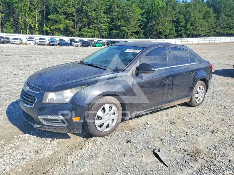 2015 Chevrolet Cruze photo