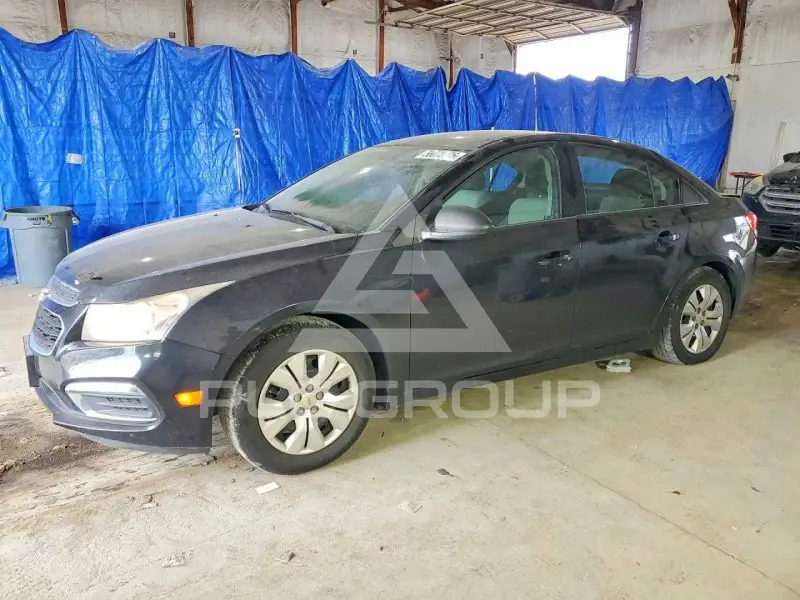 2015 Chevrolet Cruze photo