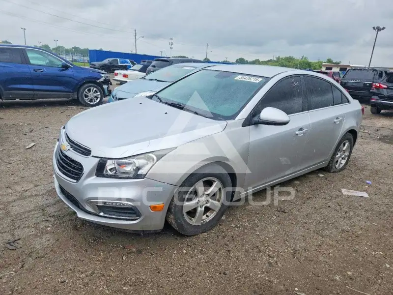 2015 Chevrolet Cruze photo