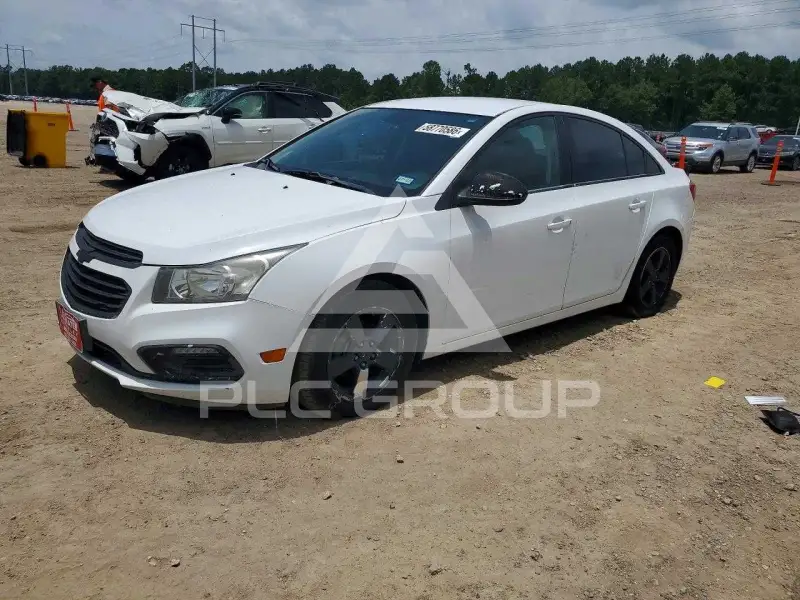 2015 Chevrolet Cruze photo