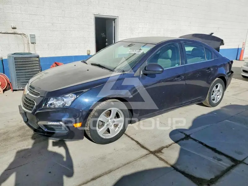 2015 Chevrolet Cruze photo