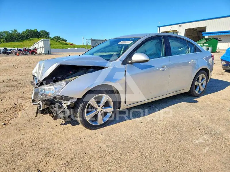 2015 Chevrolet Cruze photo