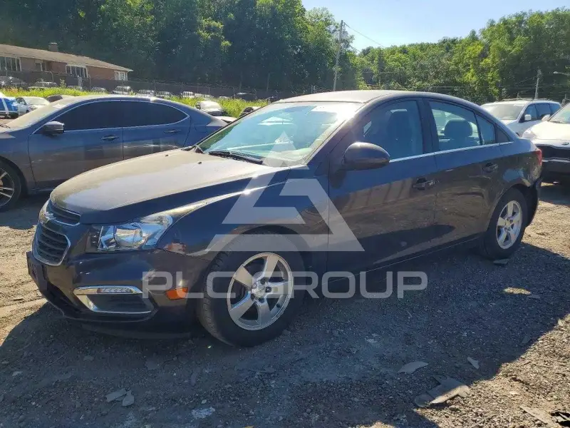2015 Chevrolet Cruze photo