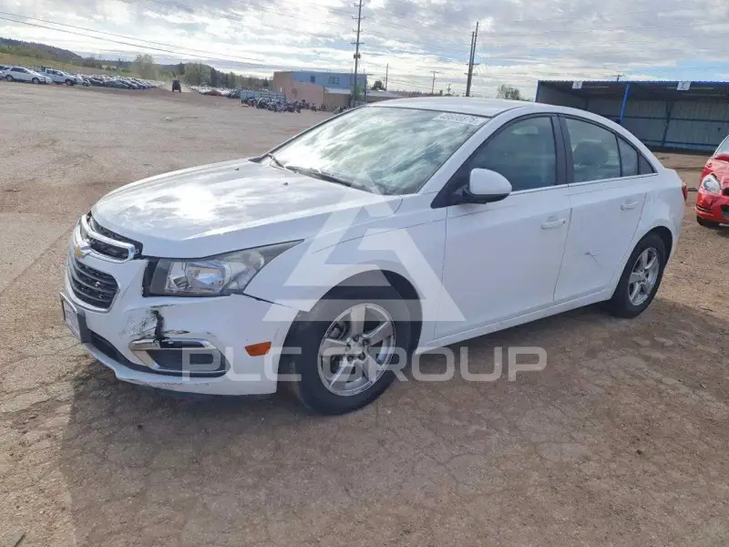 2015 Chevrolet Cruze photo