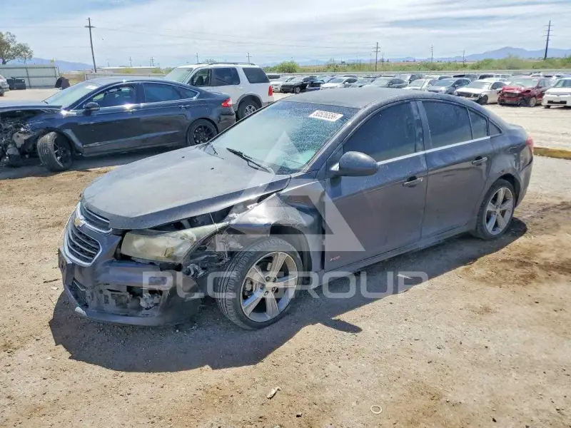 2015 Chevrolet Cruze photo