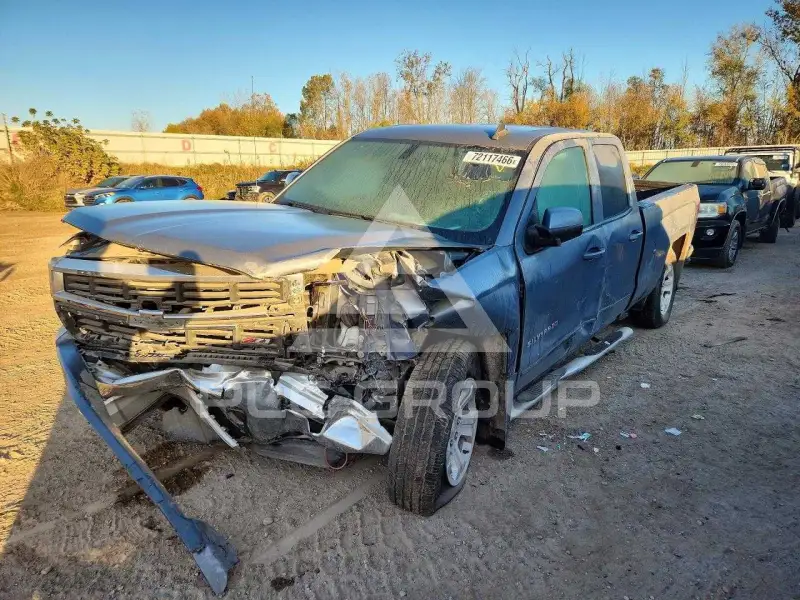 2015 Chevrolet Silverado photo