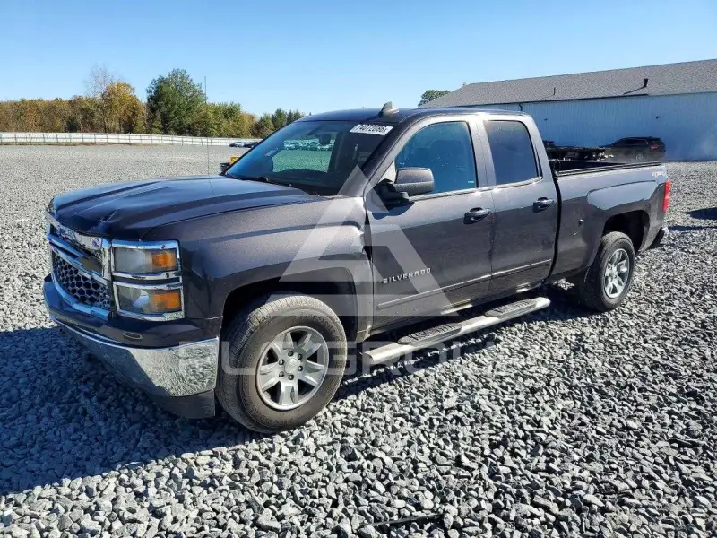 2015 Chevrolet Silverado photo
