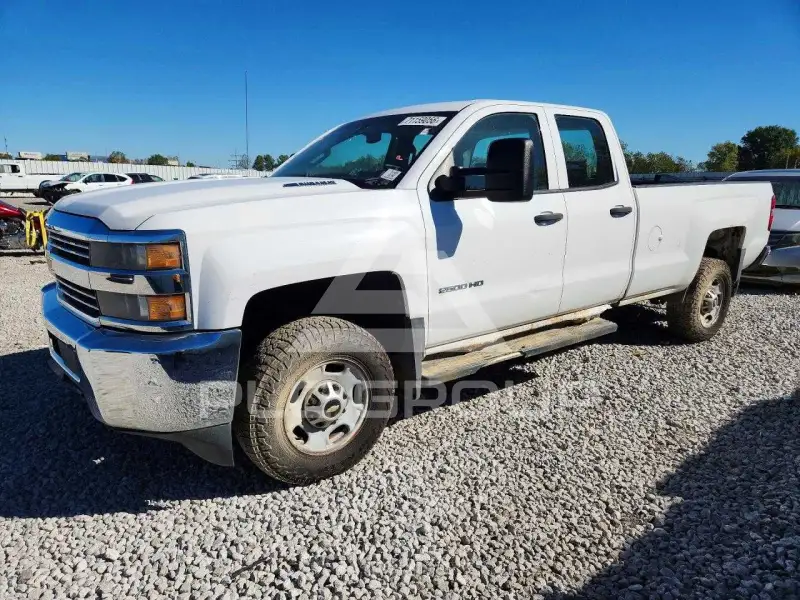 2015 Chevrolet Silverado photo