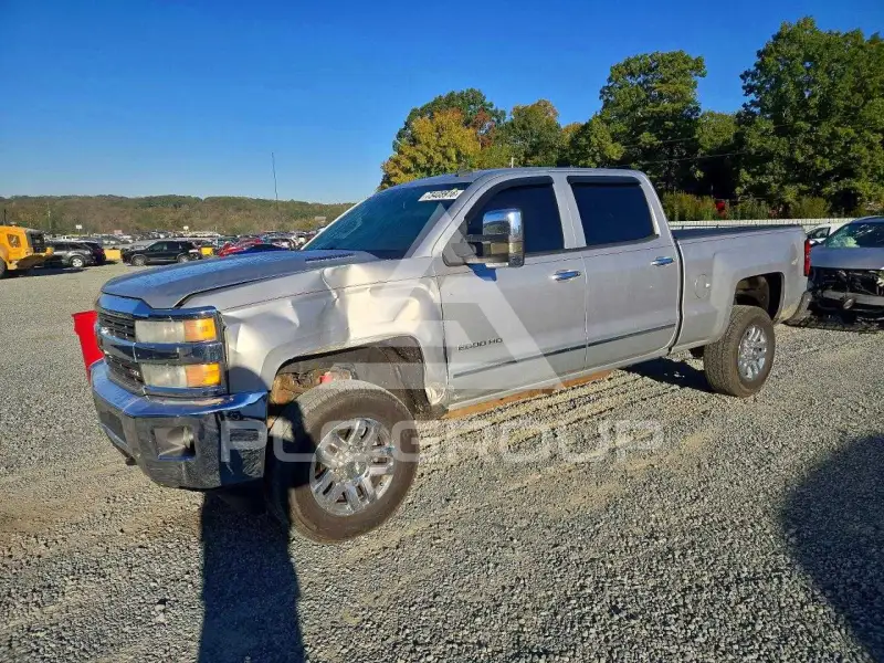 2015 Chevrolet Silverado фото