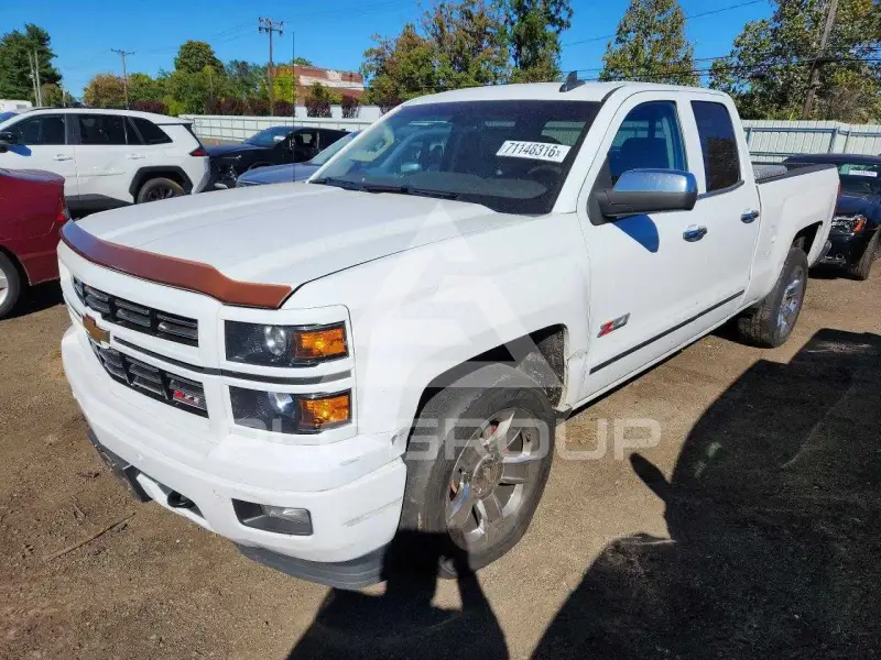 2015 Chevrolet Silverado photo