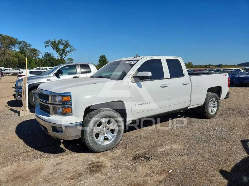 2015 Chevrolet Silverado photo