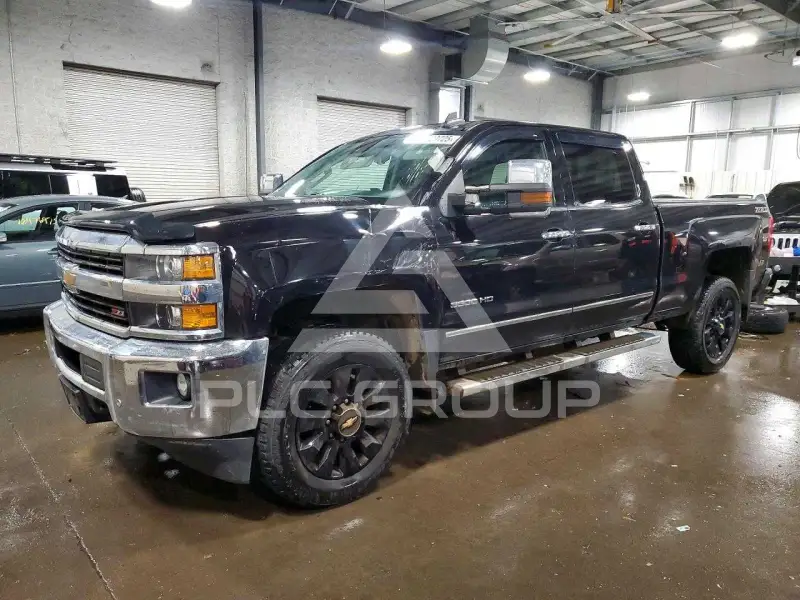 2015 Chevrolet Silverado photo