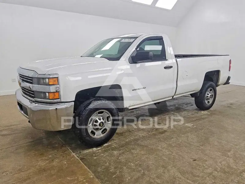 2015 Chevrolet Silverado photo
