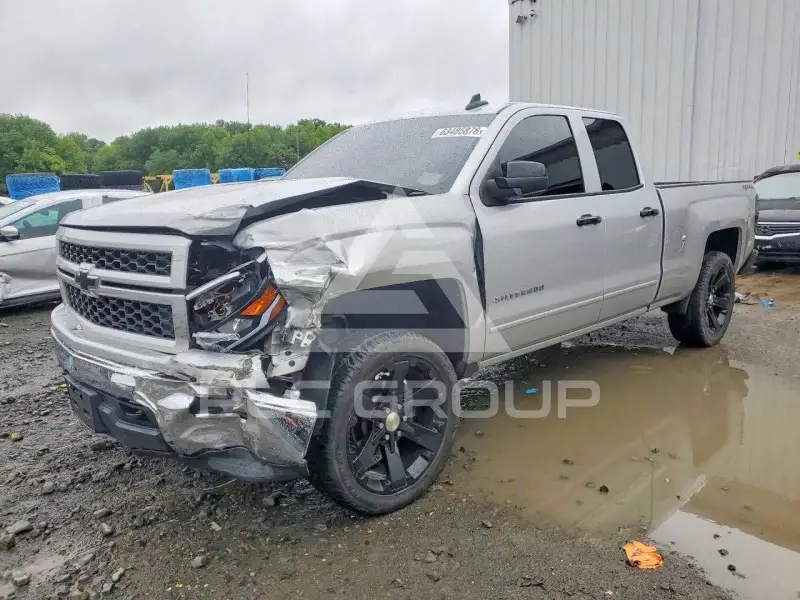 2015 Chevrolet Silverado photo