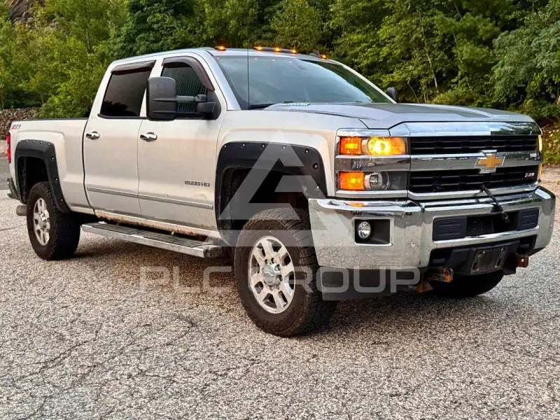 2015 Chevrolet Silverado photo