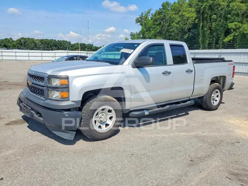 2015 Chevrolet Silverado photo