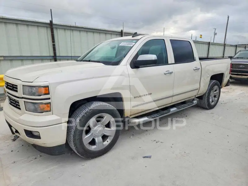 2015 Chevrolet Silverado photo